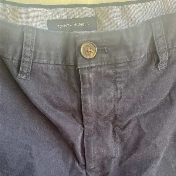 Tommy Hilfiger Dark Blue Flat Front Shorts Waist 38 - Picture 3 of 6